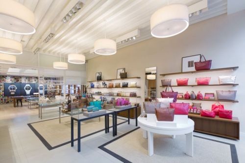 Click Here To Enlarge This Photo Of Fossil Store - Oxford Street